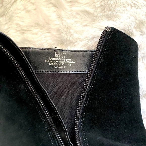 BLEECKER and Bond Boot Gently Used - Picture 6 of 6